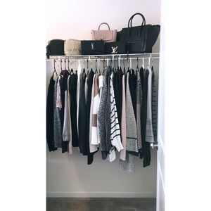 Welcome to my closet! 🖤